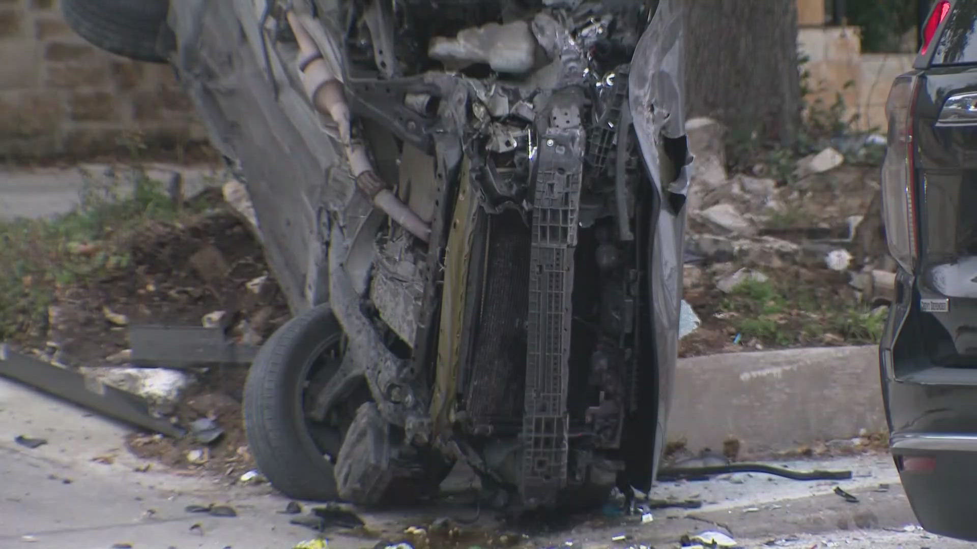 DPS chase ends in head on collision in west side San Antonio