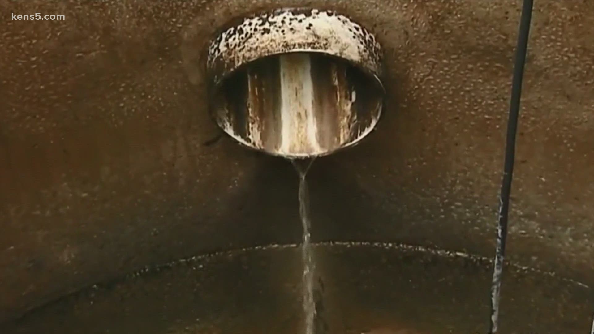 How to prevent water damage, mold after pipes burst