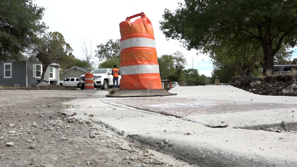 San Antonio hopes to add 129 miles of sidewalks in coming years - Vimarsana News