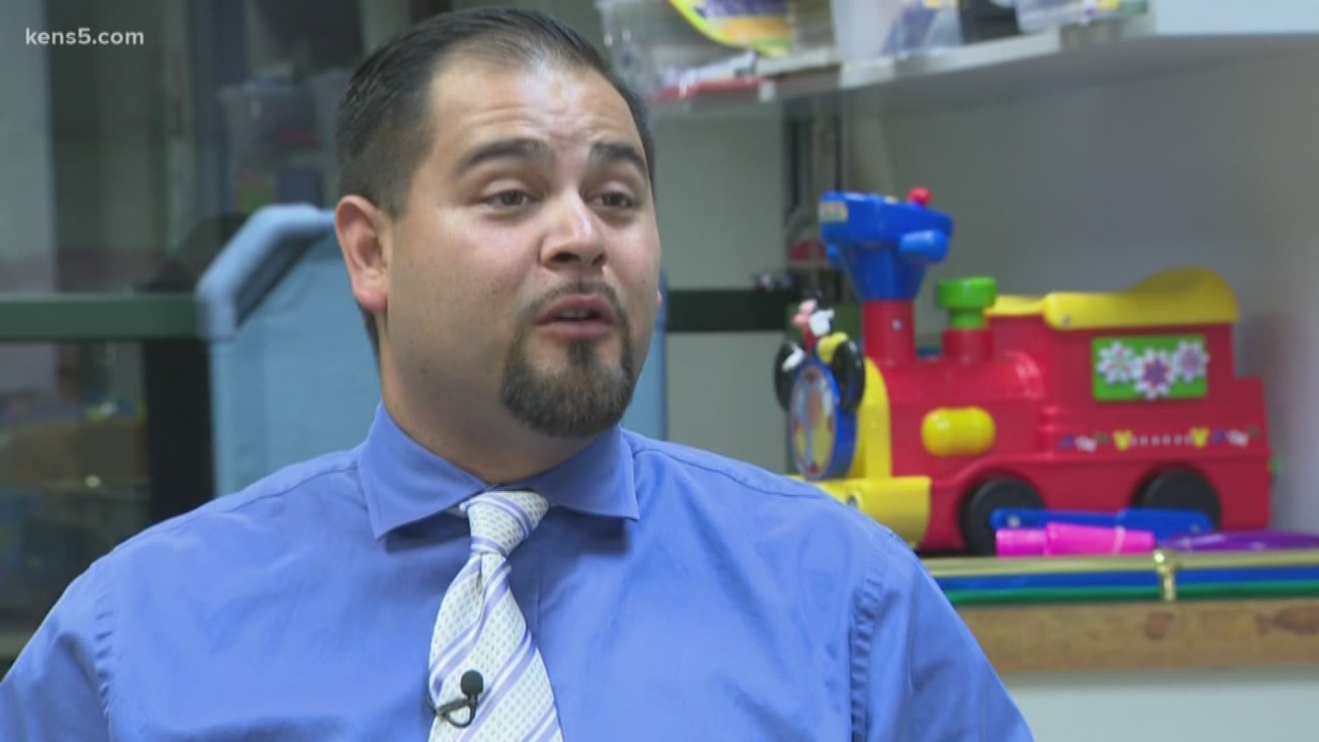 For this Father's Day installment of Forever Family, KENS 5's Vinnie Vinzetta talks with organizers of a local program that focuses on helping San Antonio fathers become nurturing parents.