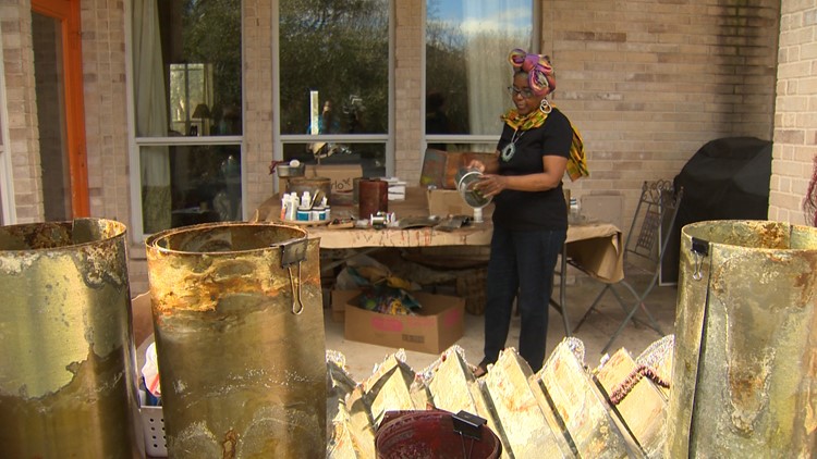 San Antonio artist honors Kenya's 1960's women empowerment movement through art work.