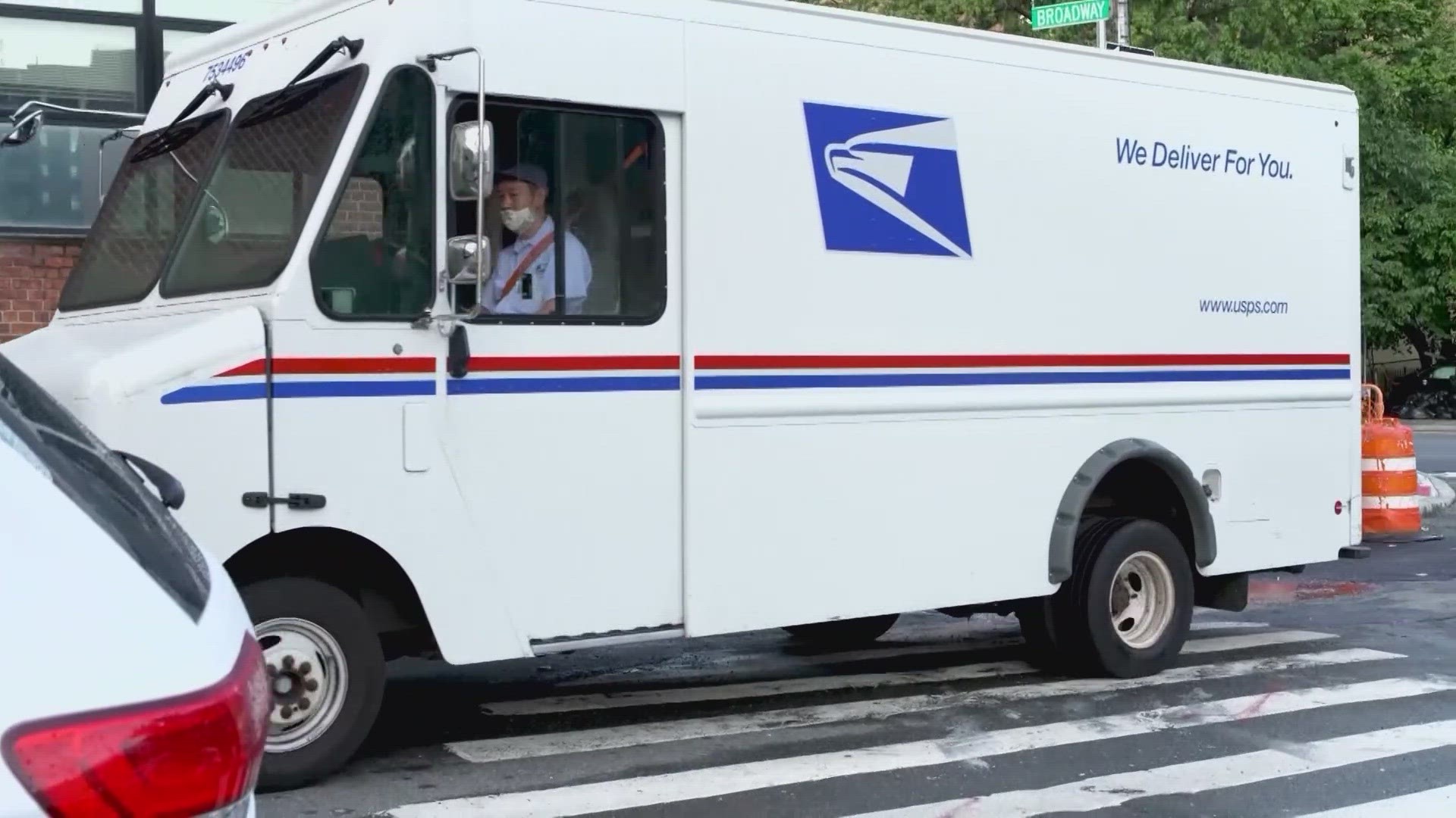 The letter alleges that USPS is no longer providing water bottles or breaks while a historic heat wave clamps down on South Texas.  The agency responded Wednesday.