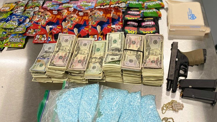 New Braunfels police seize thousands of fentanyl-laced pills, arrest eight in drug bust