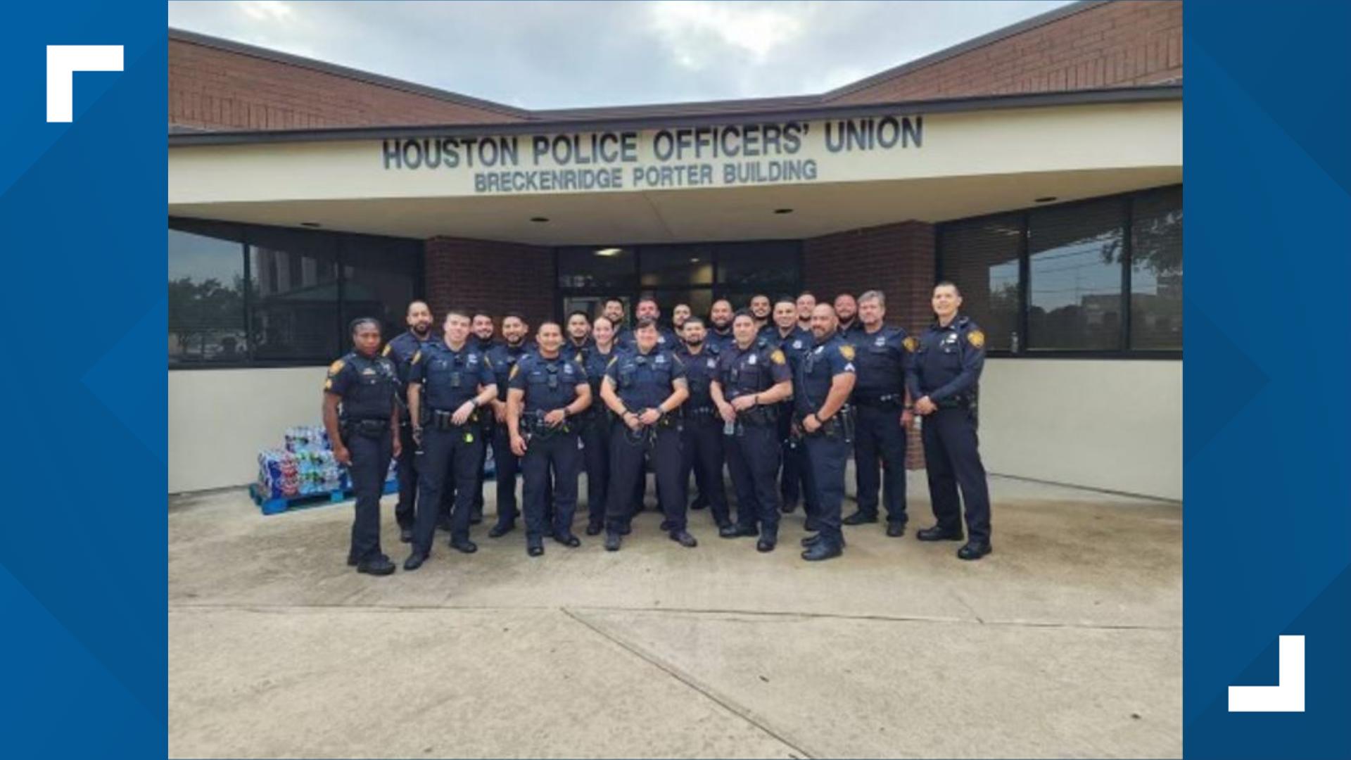 How San Antonio police helped Houston after Hurricane Beryl | kens5.com