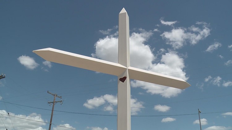 Cross with etched steel hearts is delivered to Uvalde in memory of victims