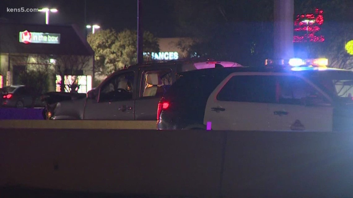 Man killed after being ejected from truck in crash | kens5.com