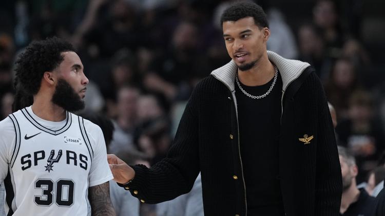 Spurs vs. Grizzlies: Wemby to come off the bench Tuesday night in