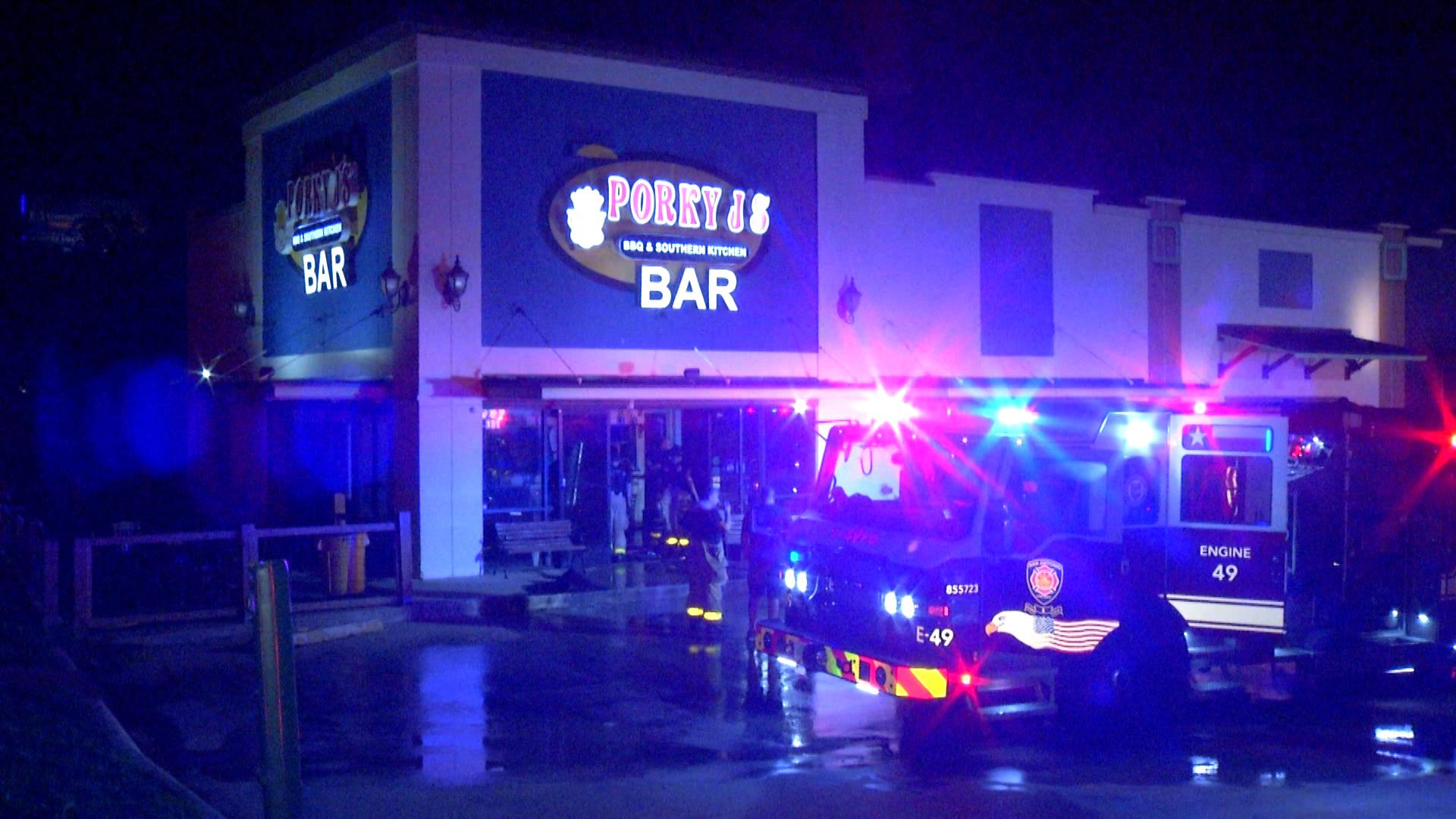 Fire officials investigate kitchen fire at popular BBQ restaurant in ...