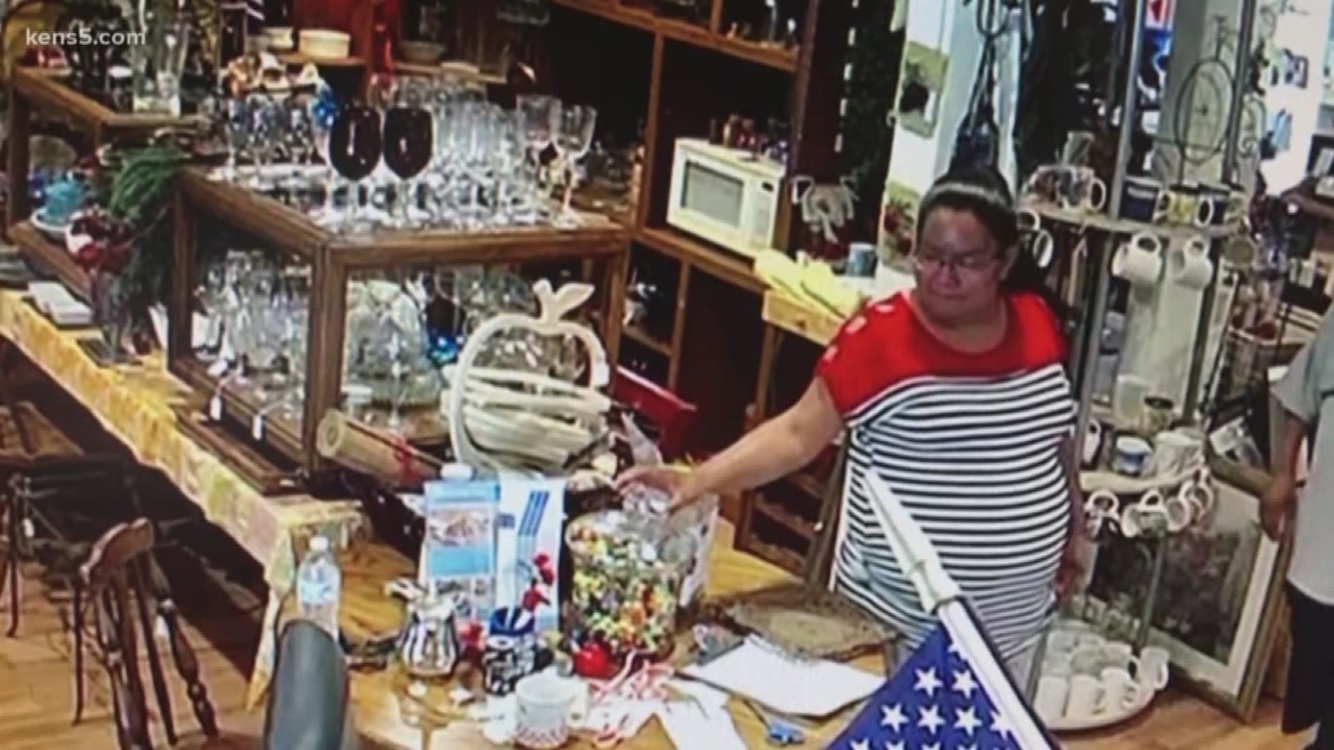 Staff members at the Humane Society Thrift Store in Helotes say thieves stole a donation jar Saturday meant to raise money for a memorial for a cat who recently died.