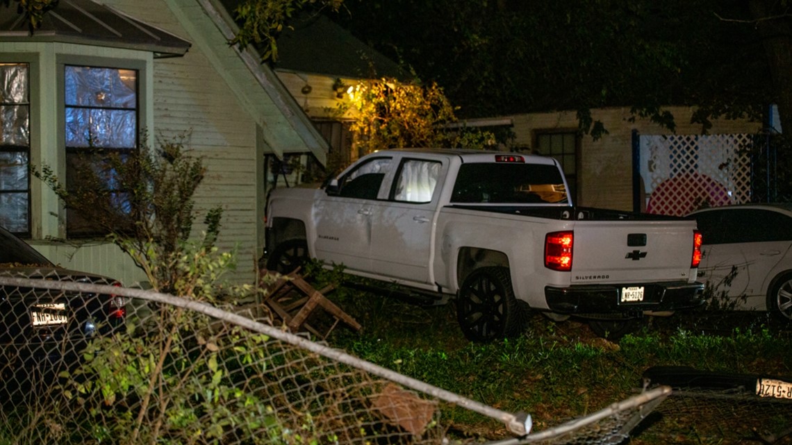 SAPD: Man drives truck into home, then runs from crash - Vimarsana News