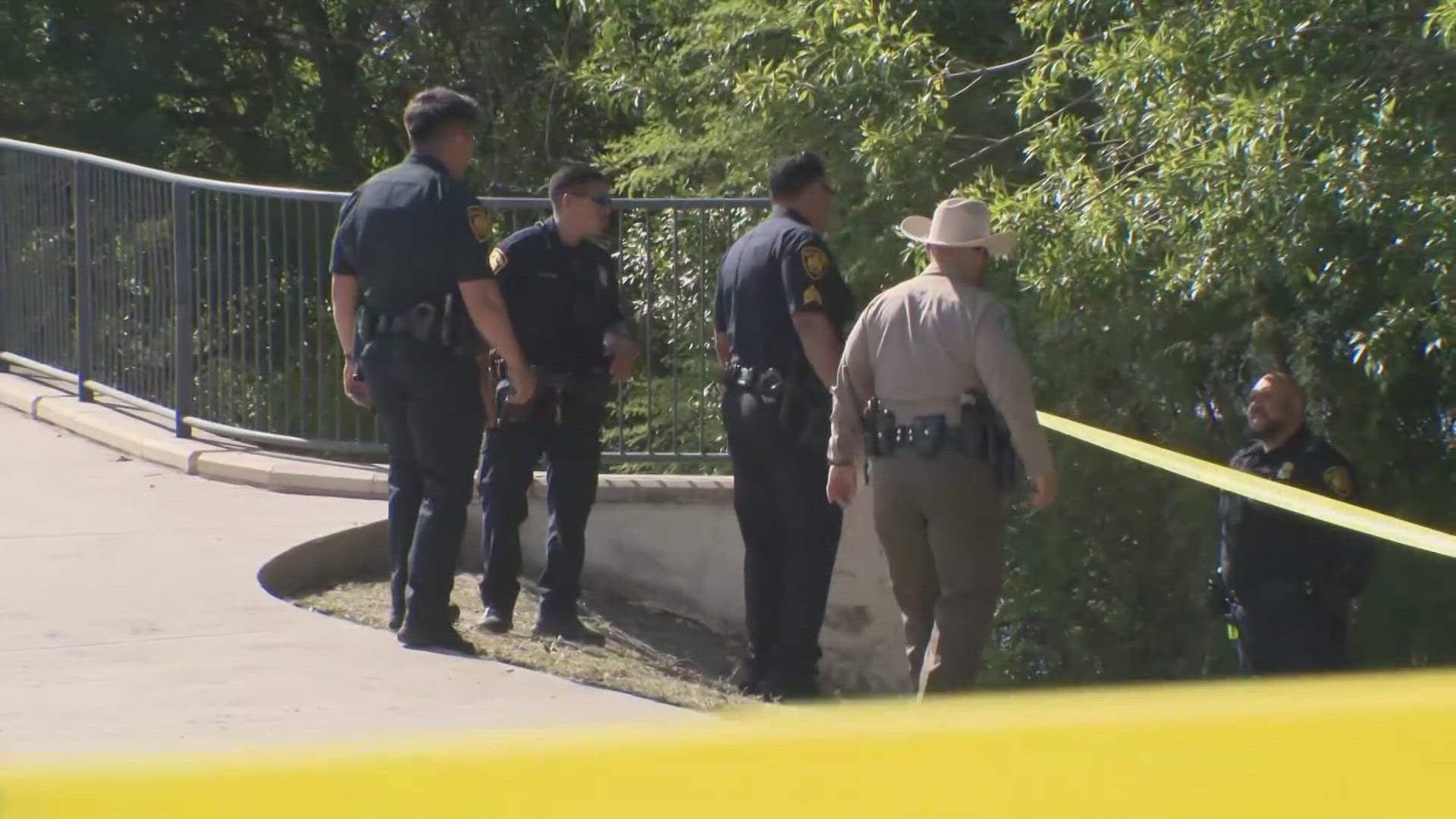Man who died after drowning in Elmendorf Lake during chase with SAPD ...