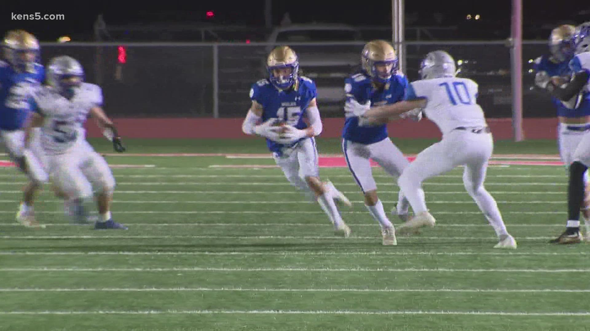 Alamo Heights, Steele brought an exciting night in the first round of high school playoff action.