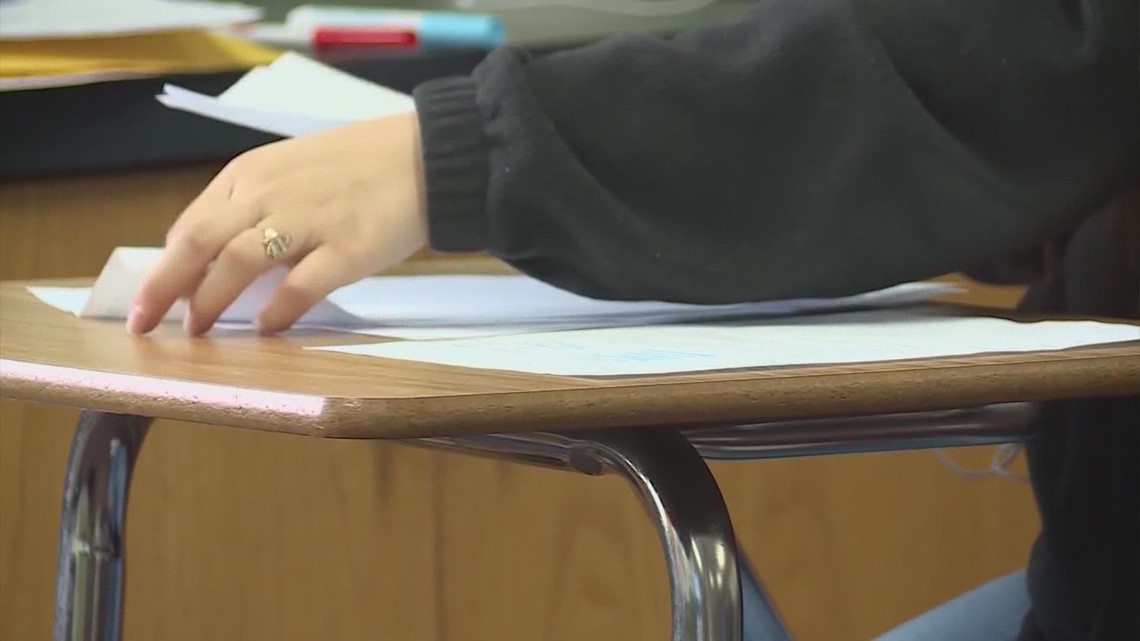 Experts urge students and parents to 'See something, say something' after Uvalde shooting - Vimarsana News