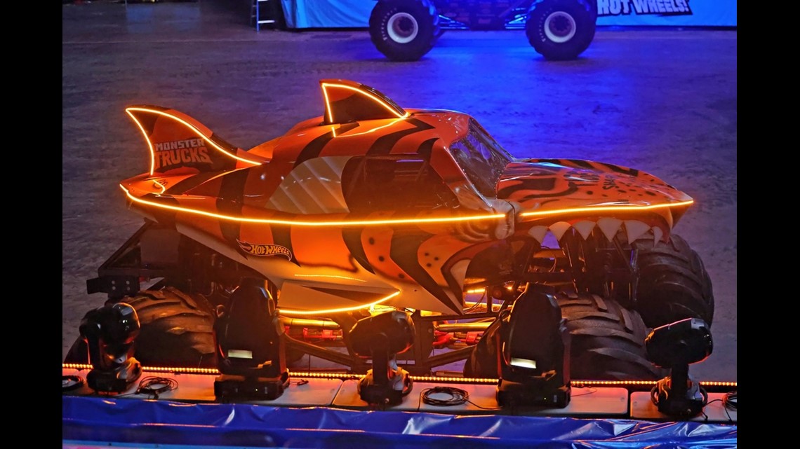 Hot Wheels Monster Trucks rev into San Antonio's AT&T Center this weekend, San Antonio