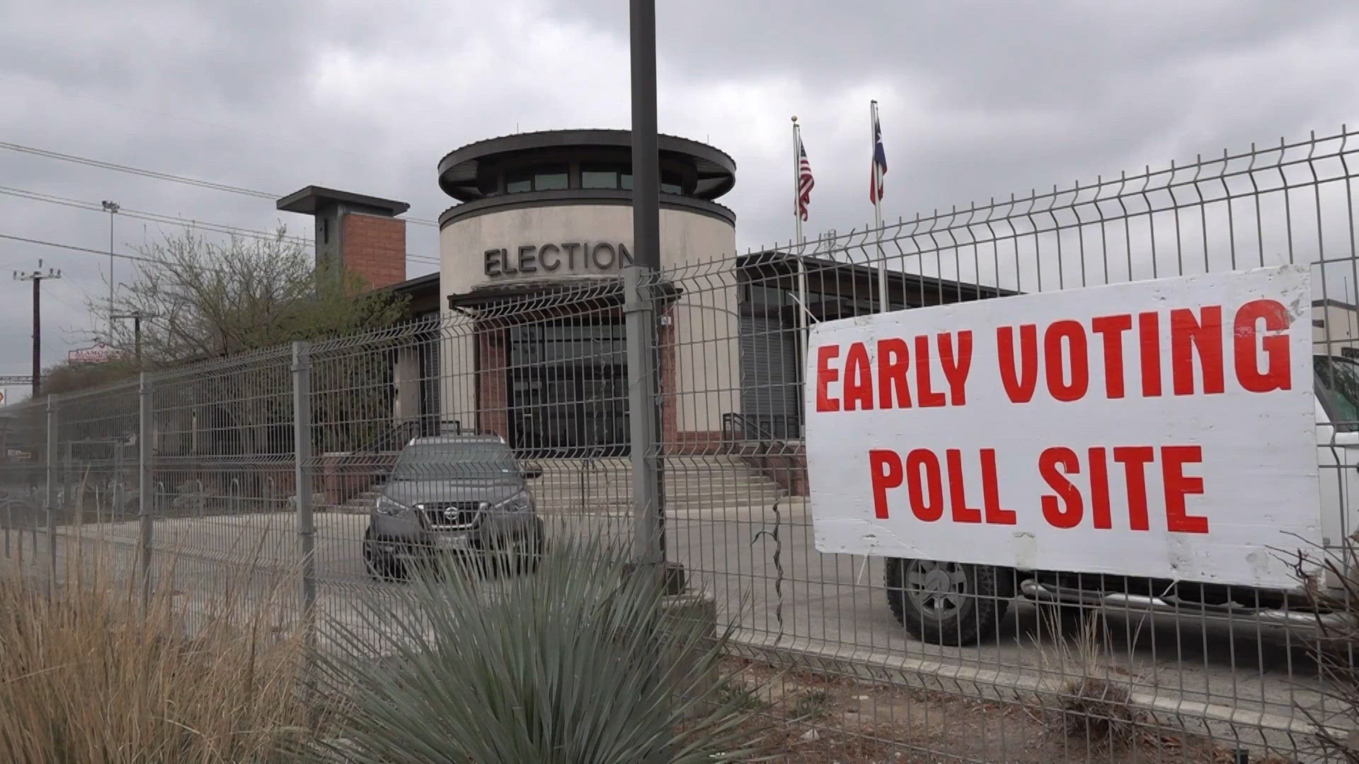 FBI warns Bexar County voters about election crimes ahead of early voting. Here's what to know.