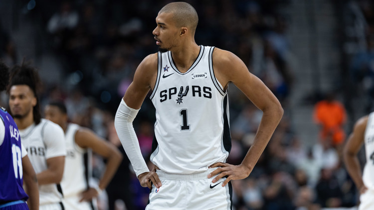PHOTOS | Spurs 123, Jazz 110 | San Antonio Spurs Basketball