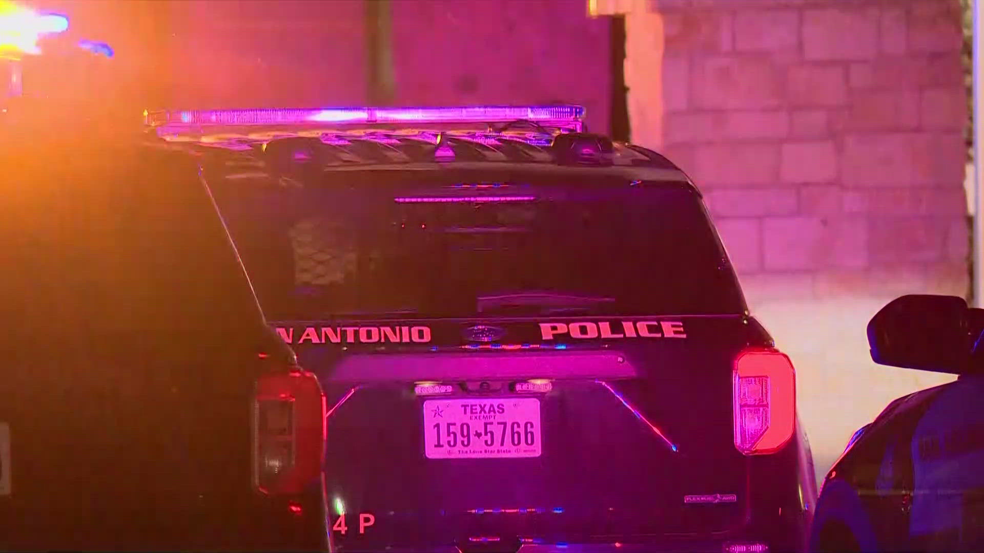 Man taken to San Antonio hospital after apartment complex shooting ...