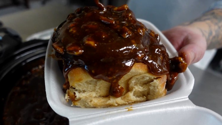 'They just come back for more'; Old Fashioned Sticky Buns making waves in San Antonio | Neighborhood Eats