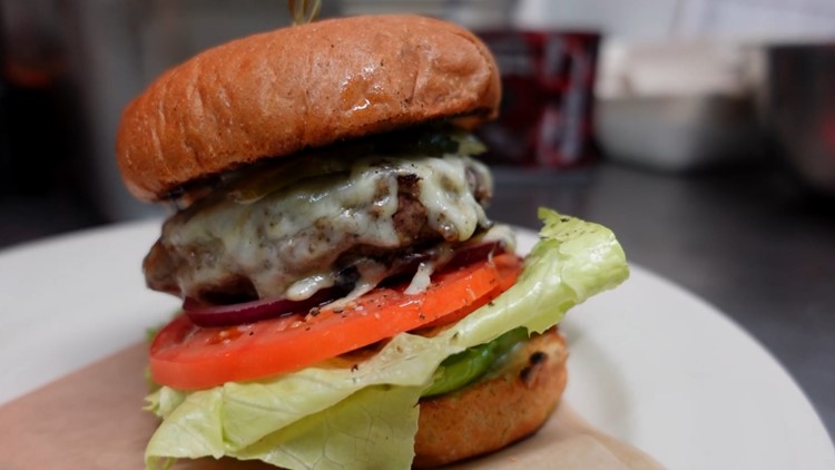 'Haunted' tavern in San Antonio also serving juicy burgers, brisket melts | Neighborhood Eats