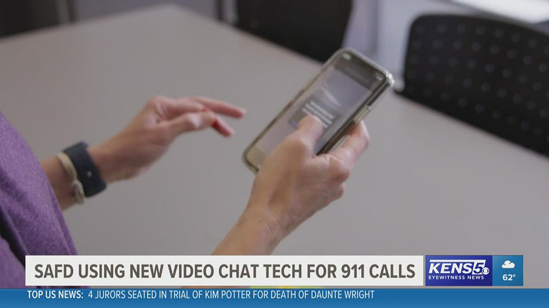 911 chat live