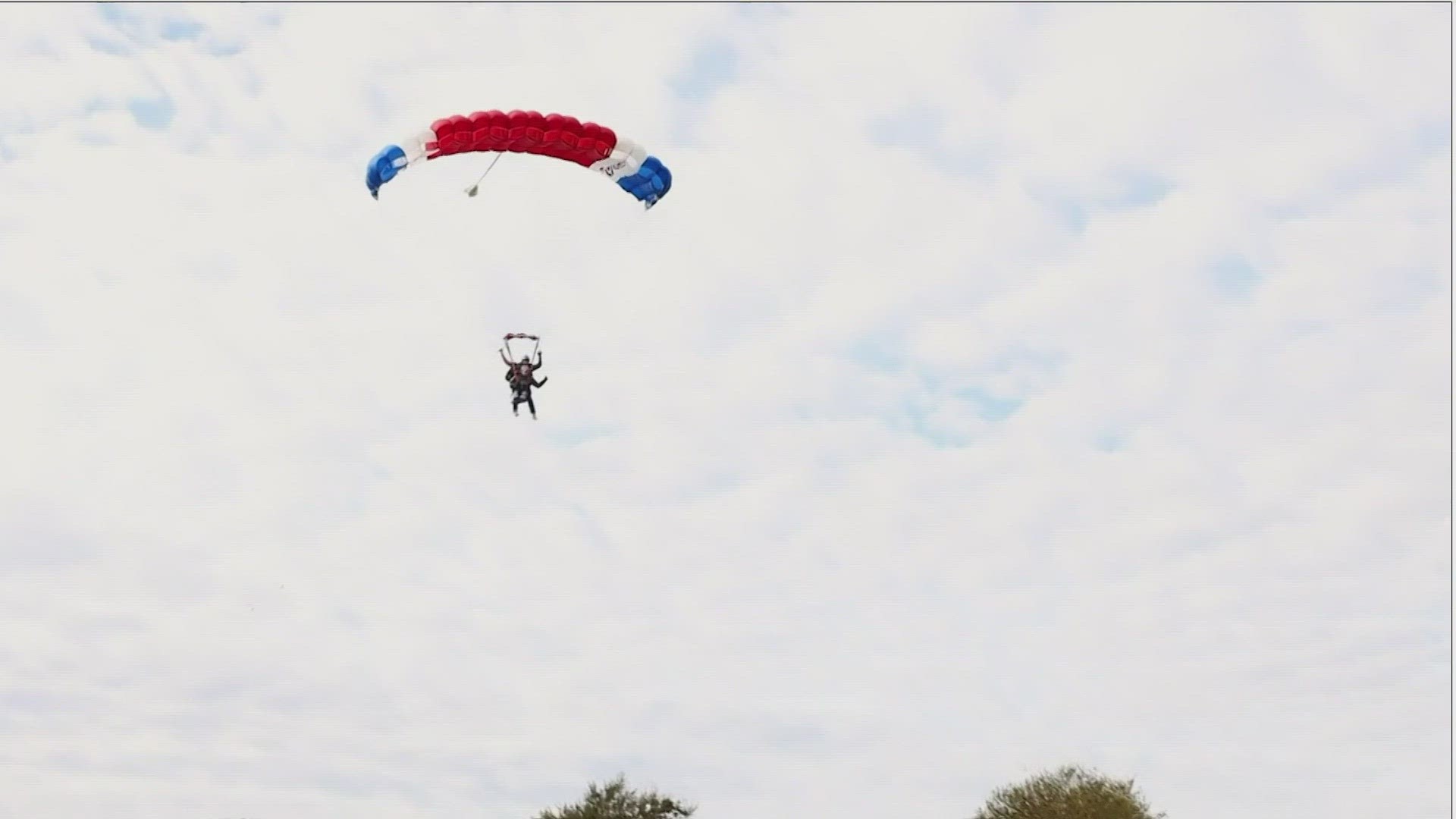 Al Blaschke set the Guiness World Record as the oldest person to tandem jump and Governor abbott joined in on the thrill to support him.