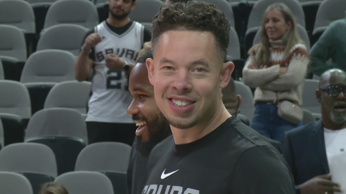 Wemby, Spurs fans react to announcement of new head coach | kens5.com