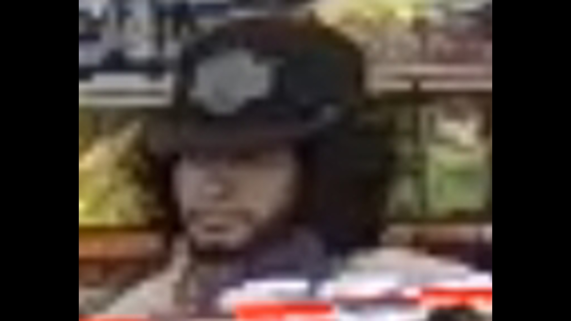 SAPD searching for suspect who allegedly robbed a man at Circle K ...
