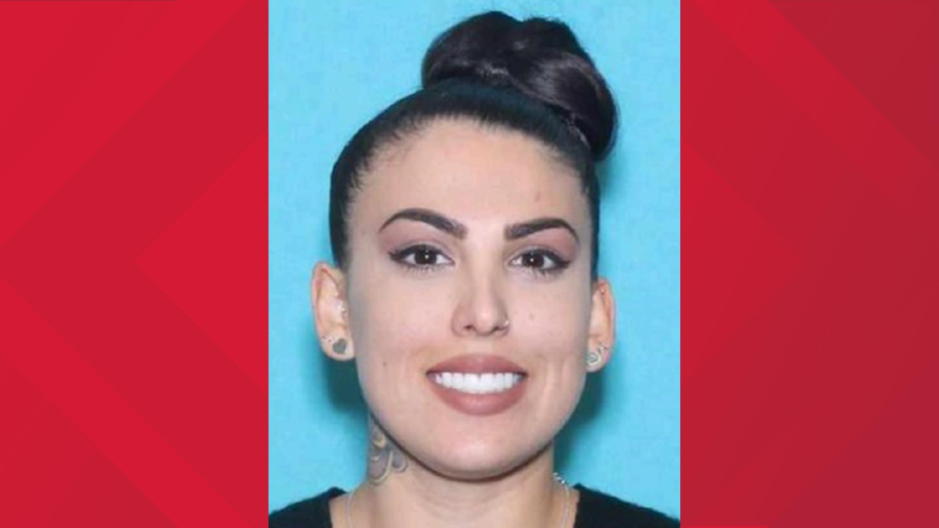 Police Asking For Help Finding A Missing 32 Year Old Woman Last Seen