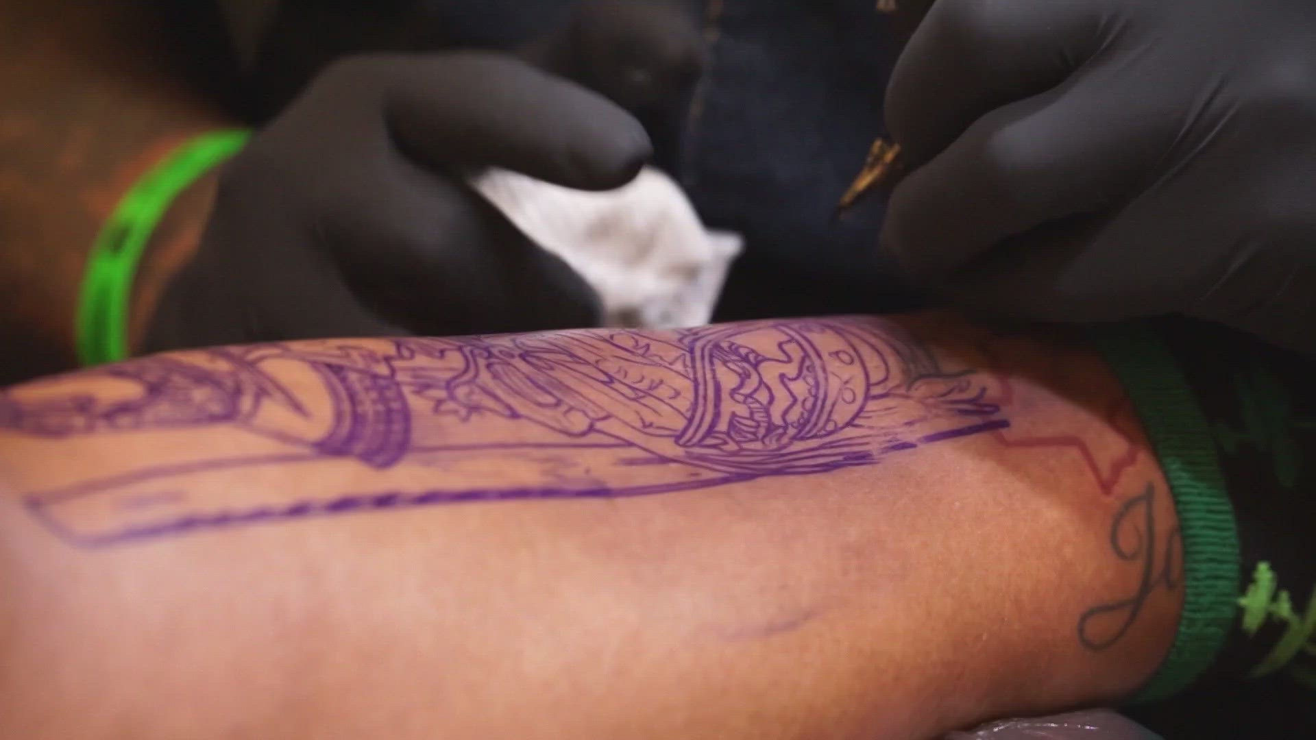 Temporary tattoos: Texas parlor offering made-to-fade designs
