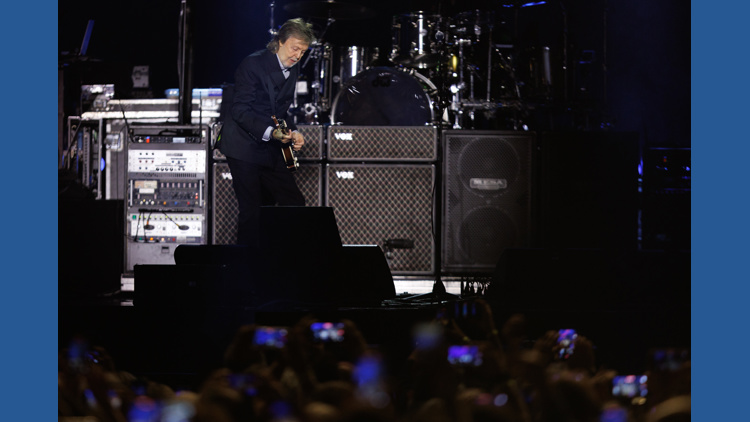 PHOTOS | Paul McCartney Got Back tour stop in San Antonio | kens5.com