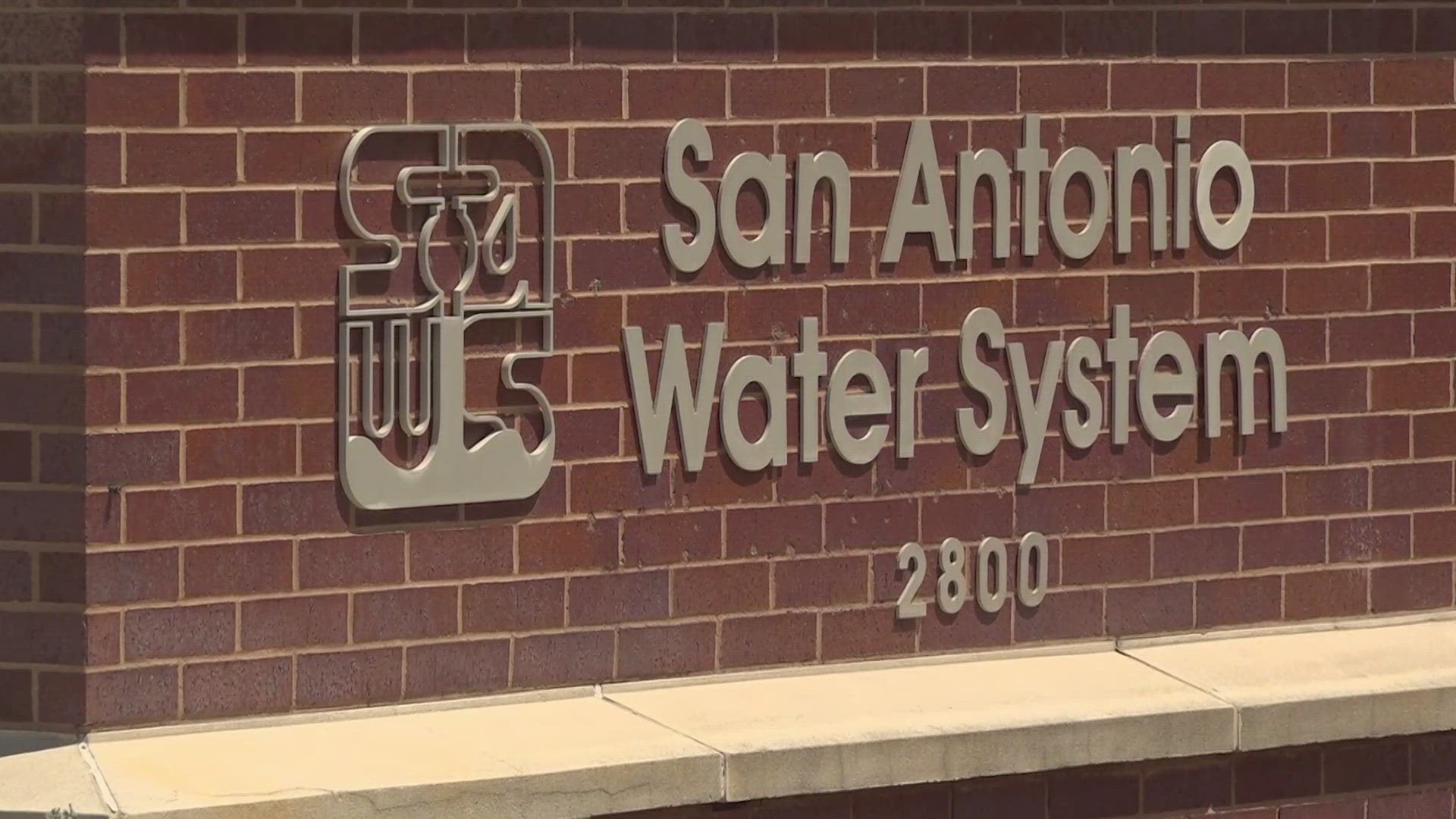 A San Antonio man was still on the hook for around $6,500 after SAWS adjusted a water bill. Then he called KENS 5 and SAWS took a second look at the situation.