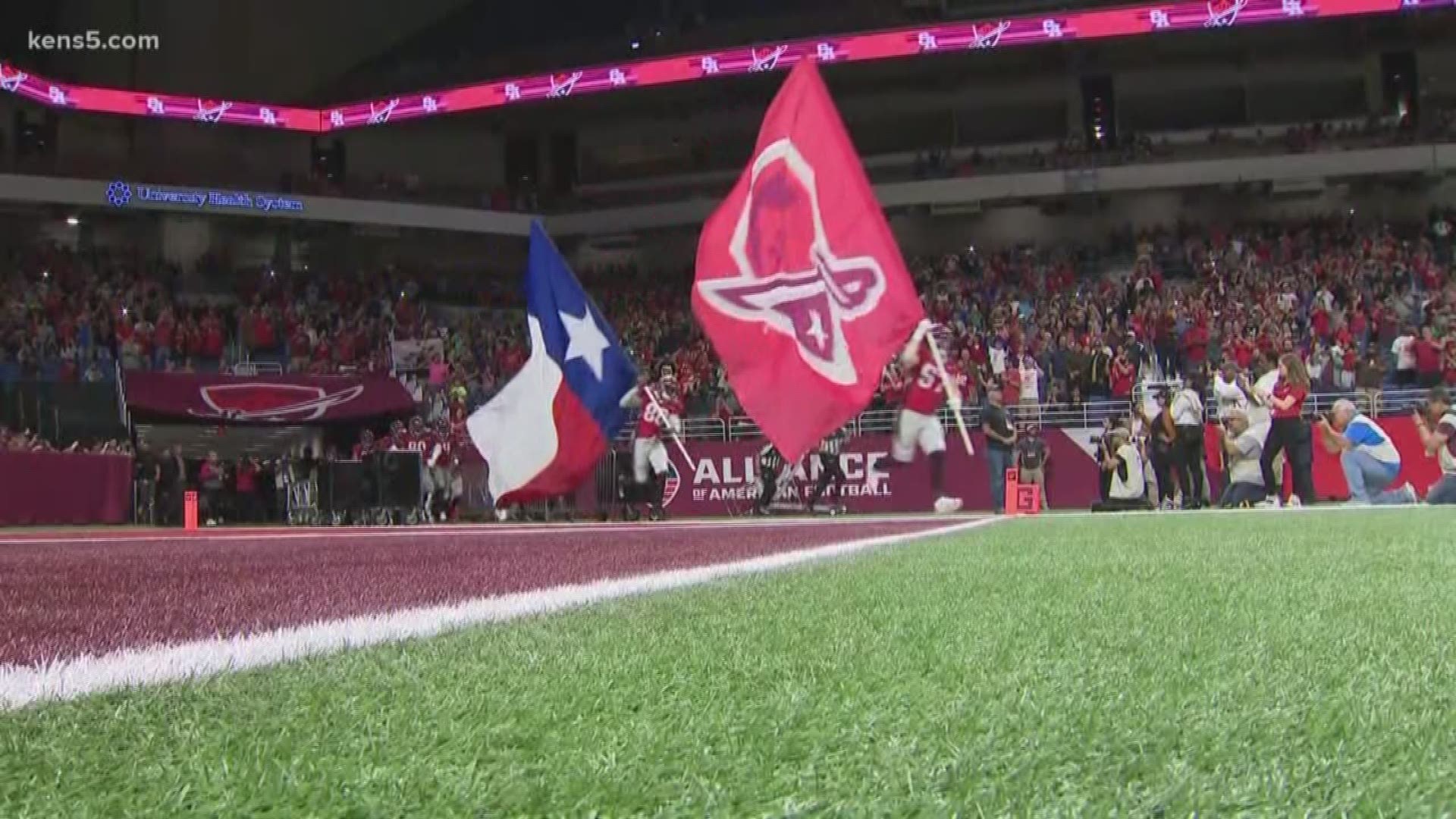 Even the head coach of a rival team praised Commanders fans who descended on the Alamodome this weekend. Over 30,000 cheered San Antonio on in their fourth straight win.  That's an AAF attendance record.