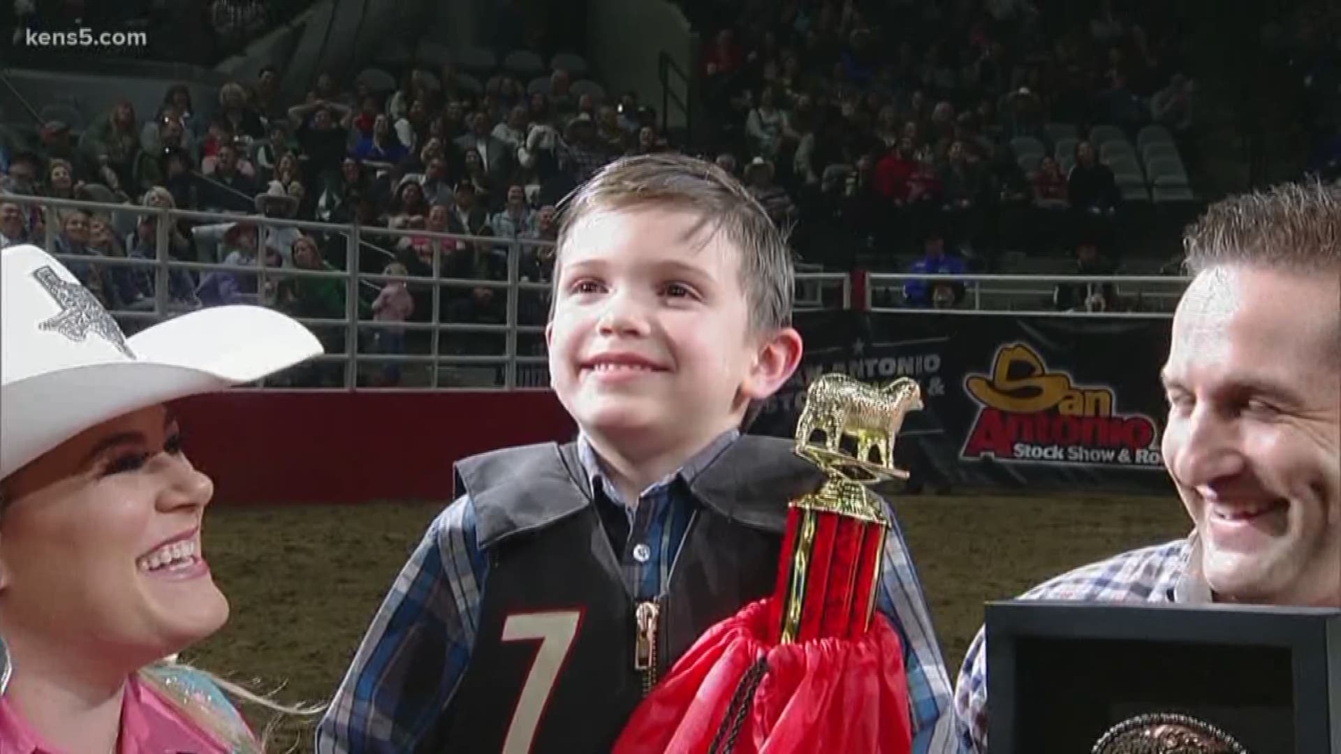 Jonah earned 81 points for holding on the entire time! Jonah dazzled the crowd with a wave, bow... and some dance moves. During the trophy ceremony he gave a big, toothy grin to all his fans.