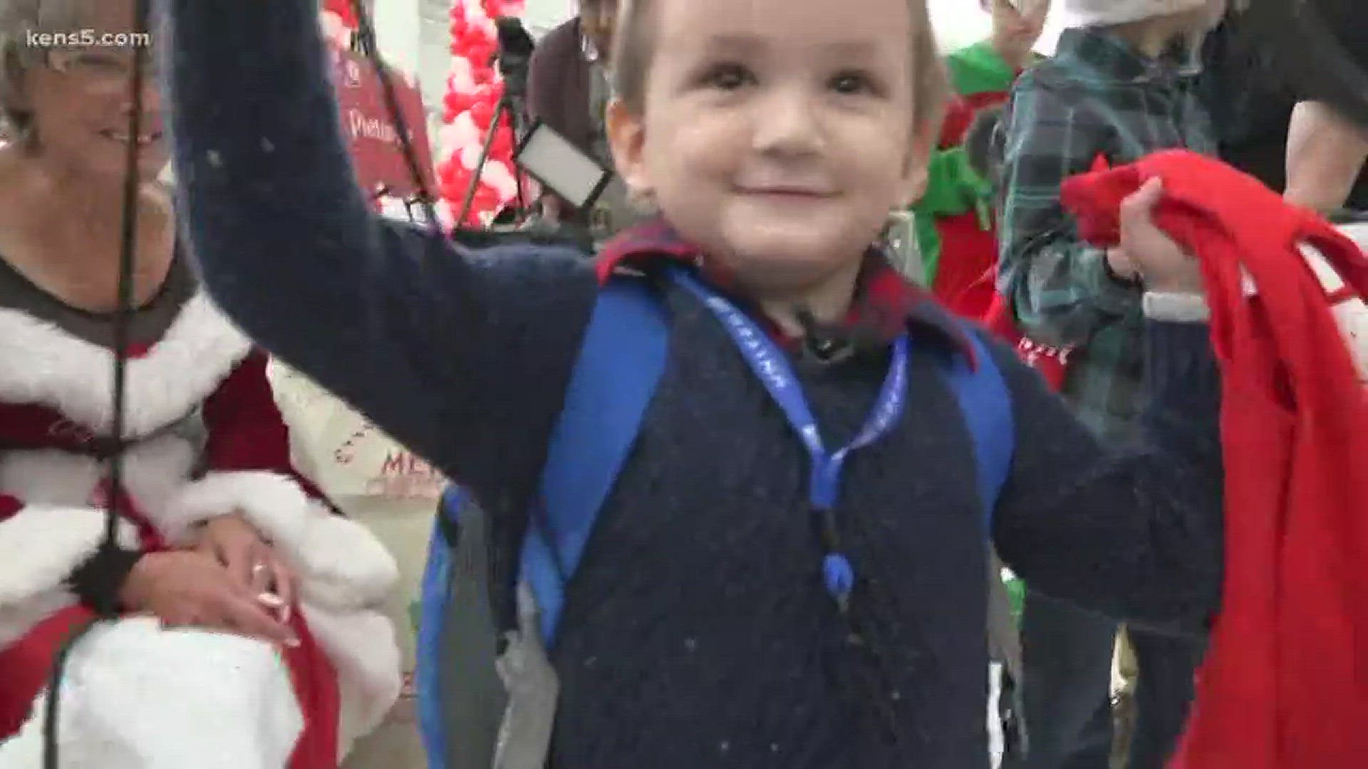Fantasy flight to 'North Pole' brings cheer to kids in hospital