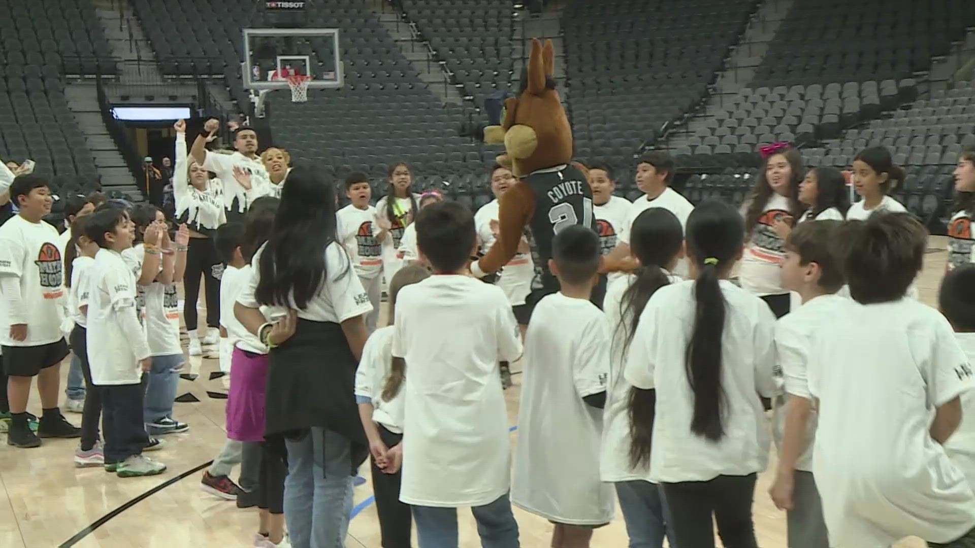 The program aims to teach students math skills through the game of basketball.