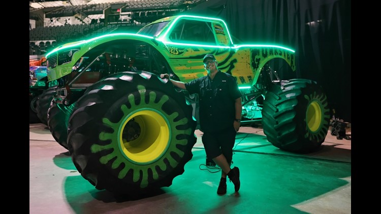 Hot Wheels Monster Trucks rev into San Antonio's AT&T Center this weekend, San Antonio