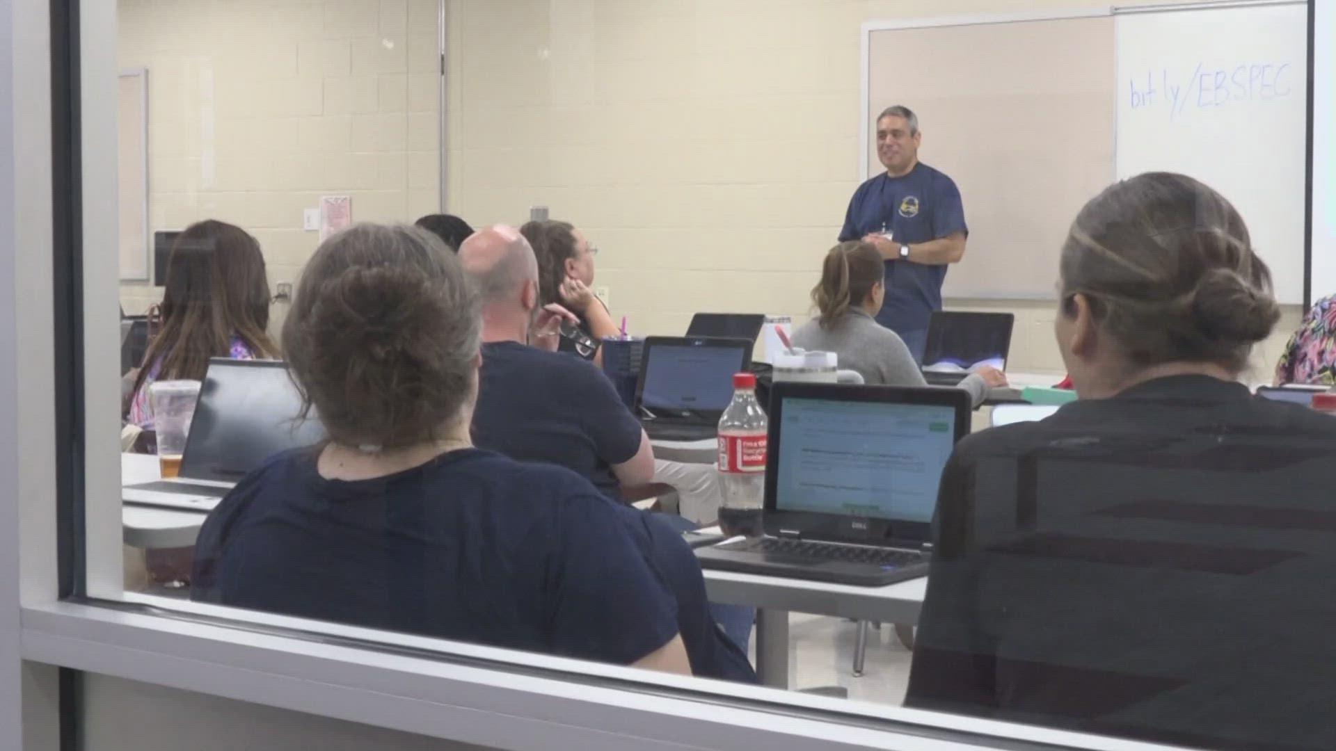 Northside ISD teachers had their inaugural AI summit, with more than 500 teachers and staff members learning about the newest AI tools they can use.