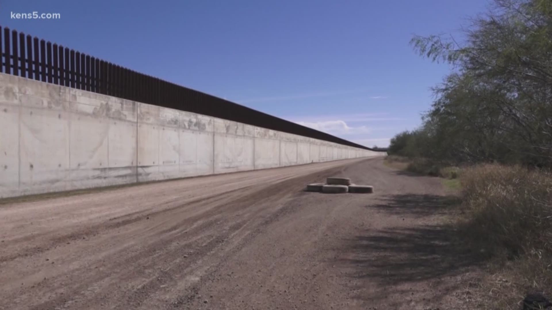 Heavy materials to build a levee border wall will be making it south to the Texas border as early as Monday. Border reporter Oscar Margain has more.