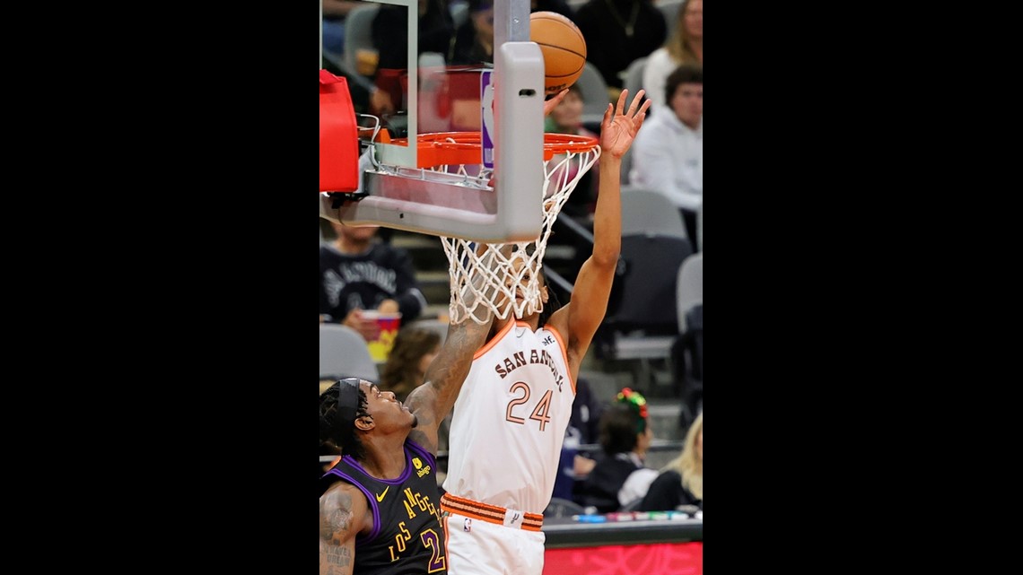 Spurs Beat Lakers To End Historic Losing Streak | Kens5.com