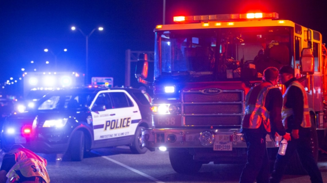 Man Dies After Crashing Into Truck On I-35, Police Say | Kens5.com