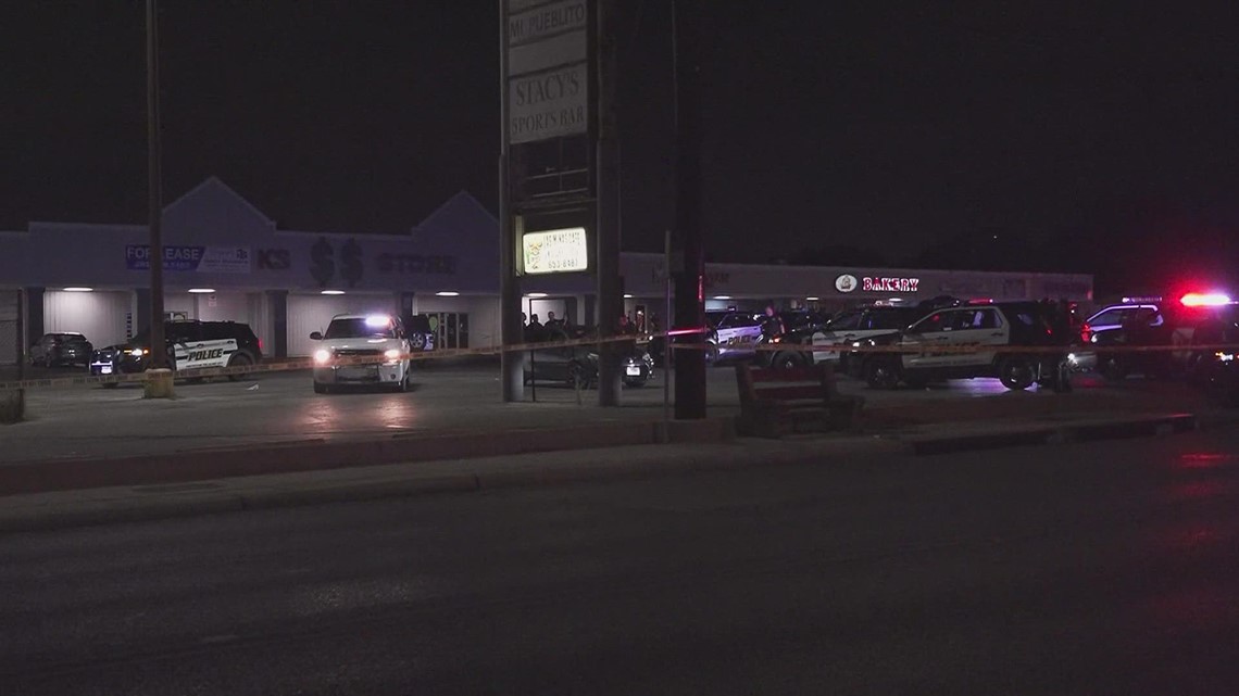 Four people shot at bar just north of downtown, according to police