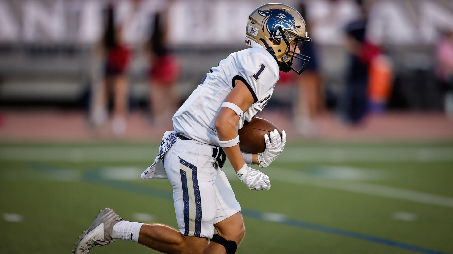 Check out the latest scores, photos and video highlights from Week 6's gridiron action across South Texas.