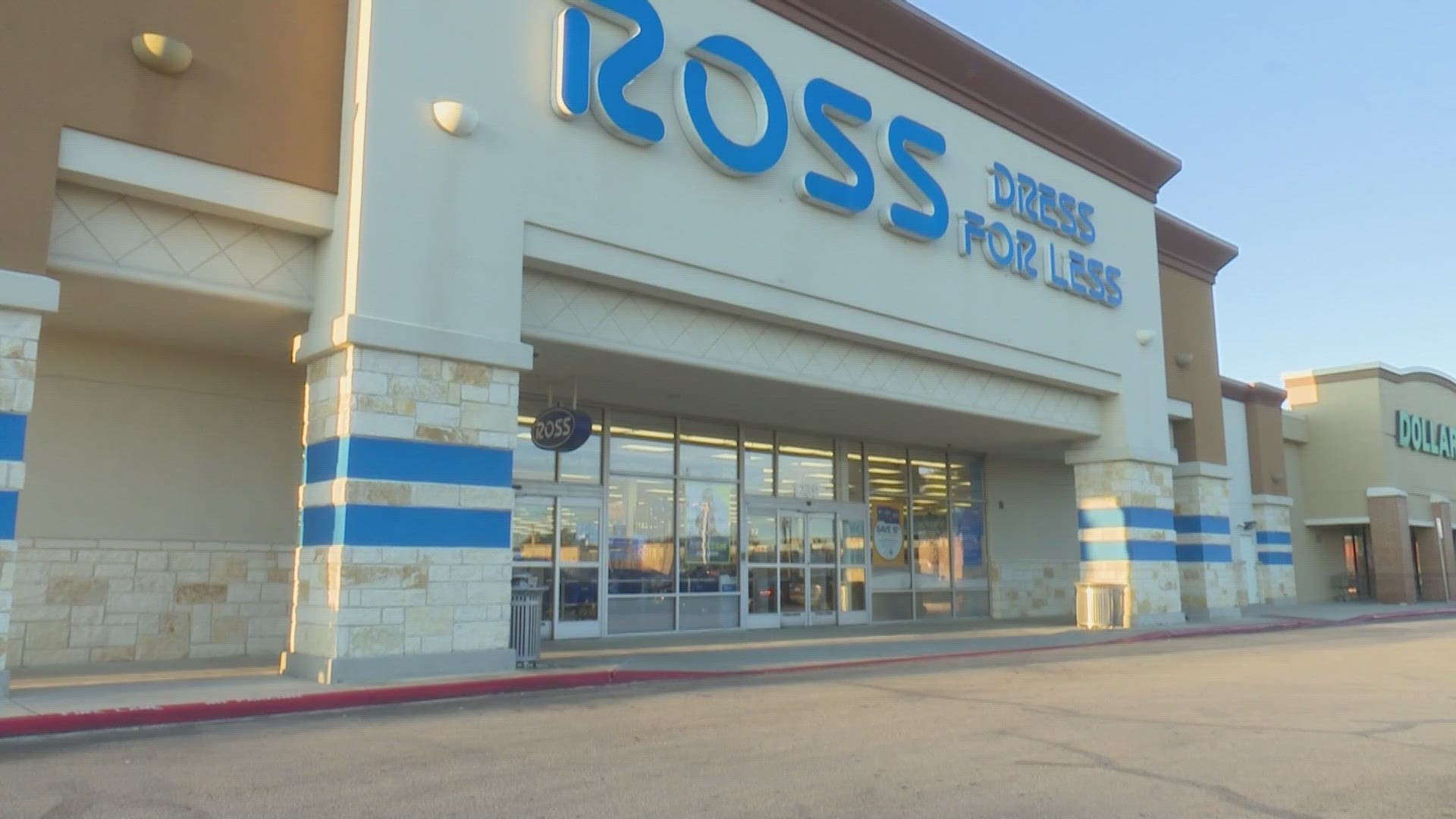 Man sues Ross store after claiming to be injured during flash mob theft in 2022