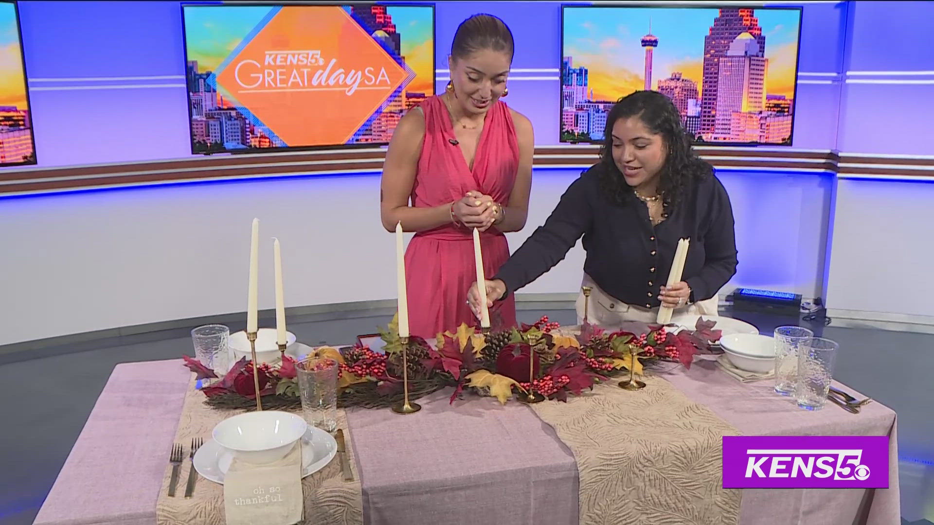 Magdalena with Experimenting with Decor shares some table decorating tips for fall.