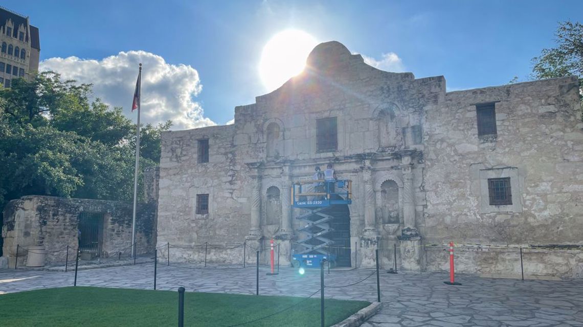 San Antonio Zoo home to Alamo history | kens5.com