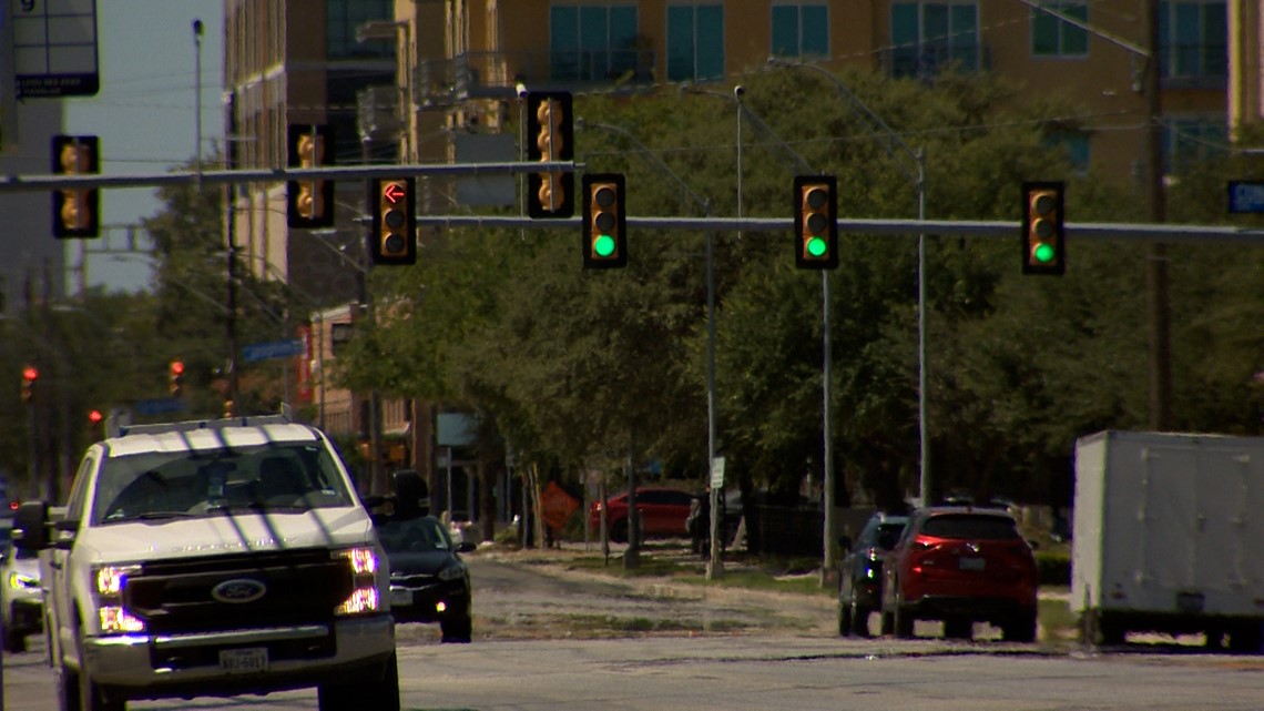 San Antonio presents improved Broadway plan in hopes to regain control from the state - Vimarsana News