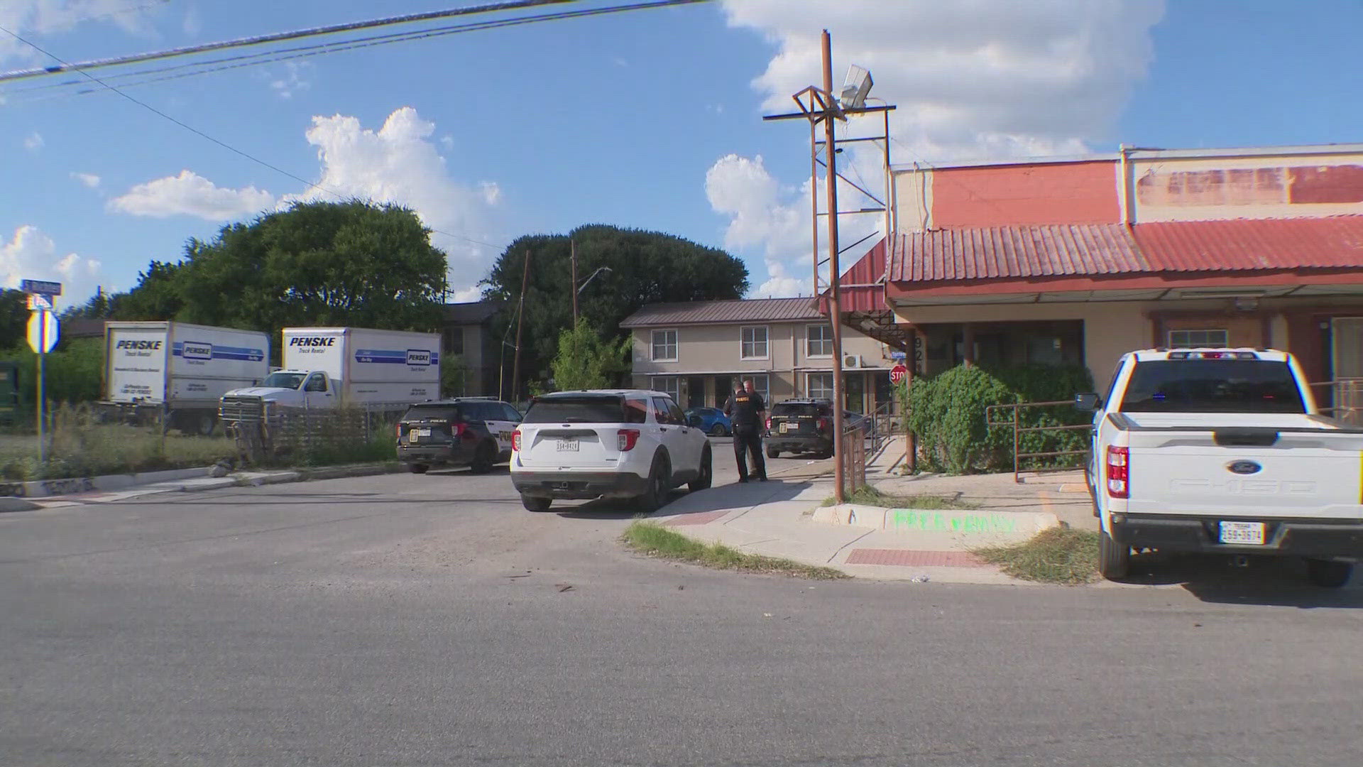 San Antonio police looking for suspects involved in assault, shooting ...