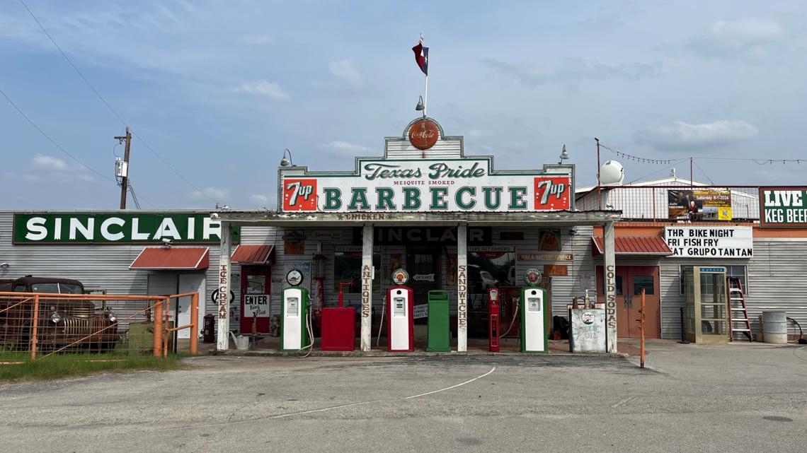 Hole-in-the-wall barbecue joint worth a trip to Adkins, Texas ...