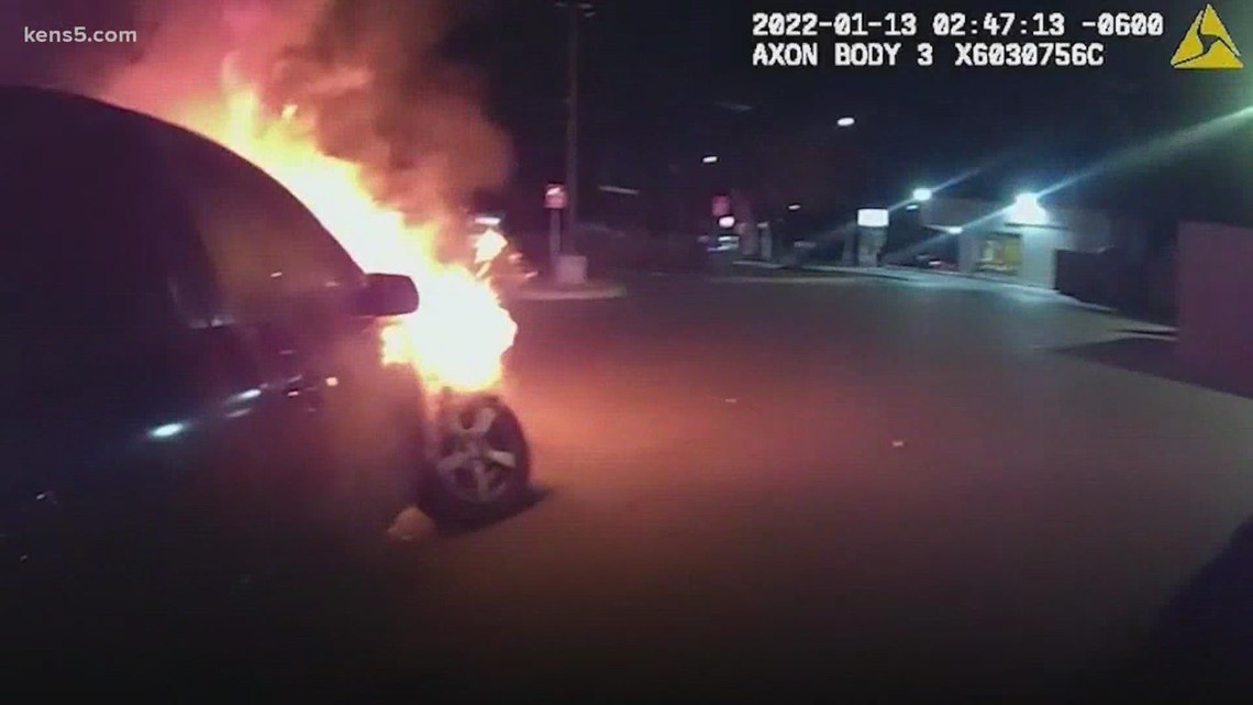 Dramatic video shows SAPD officers rescue woman from burning car ...