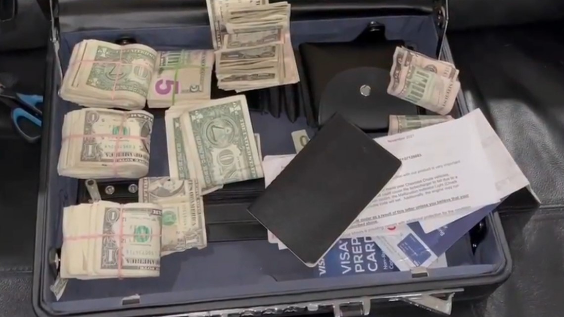 Five people detained in gambling bust in south San Antonio